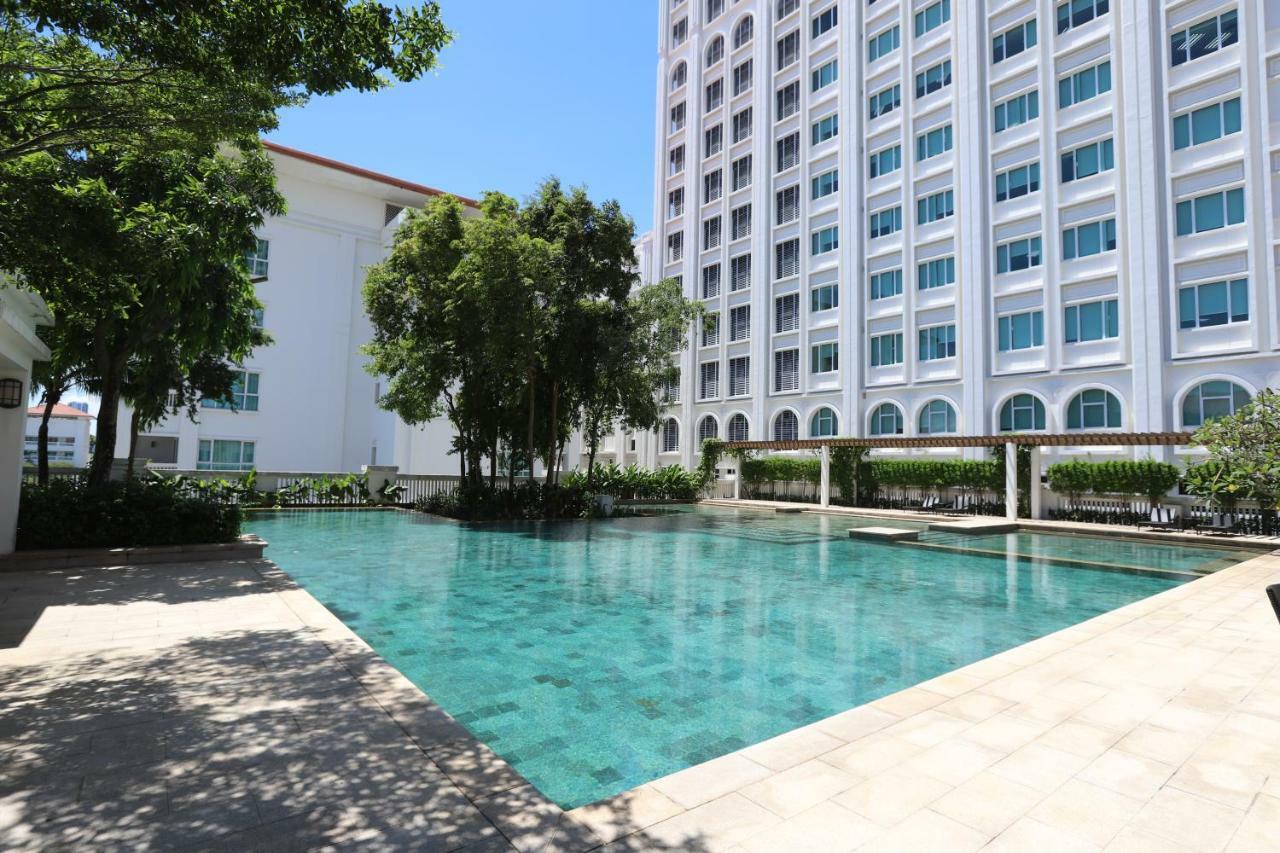 The Straits Quay Marina By Messina Clive George Town Exterior foto